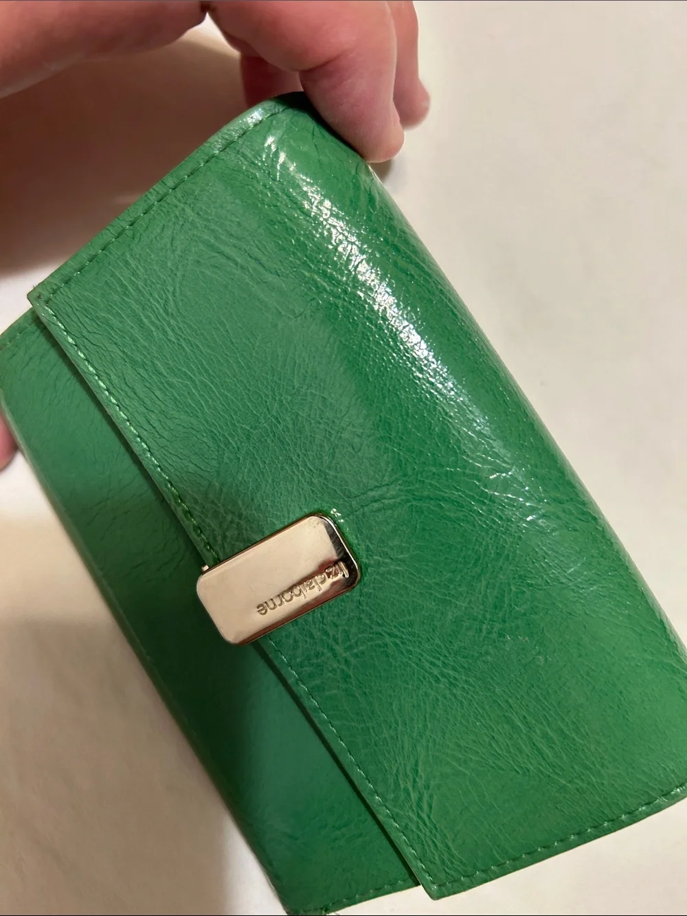 Liz Claiborne Emerald Green Leather Fold Wallet with Gold Tone Clasp